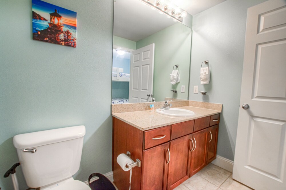 Laketown Wharf Resort by Aneliya's Rentals - photo 812