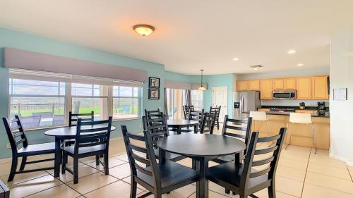 Sunset Getaway Highland View Private Pool SPA And Movie Room - photo 19