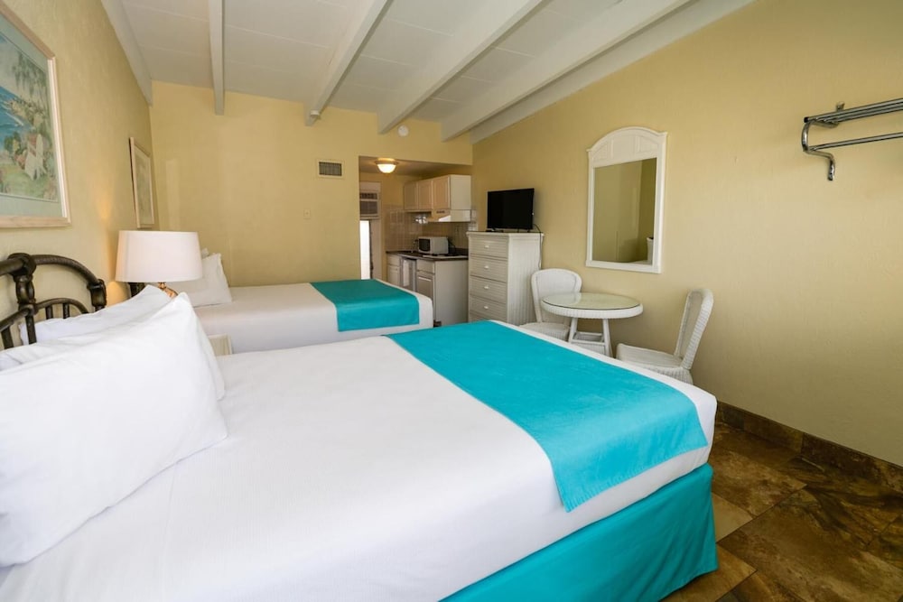 Aztec Motel - photo 19
