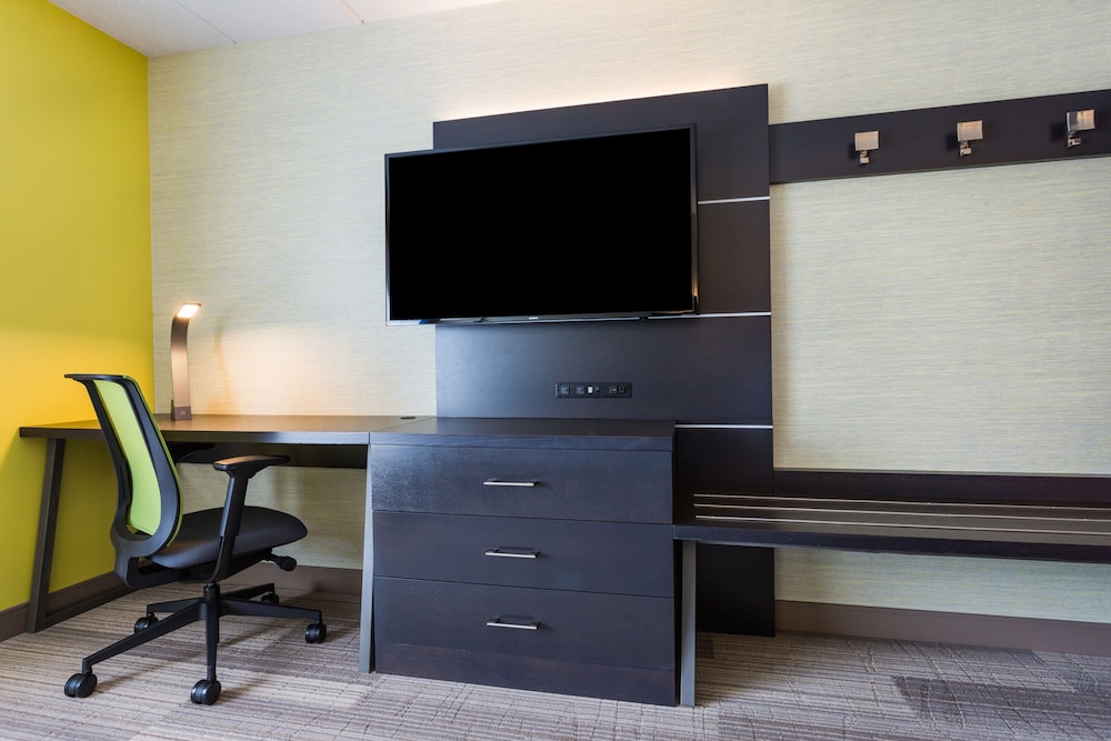 Holiday Inn Express Lorton by IHG - photo 8
