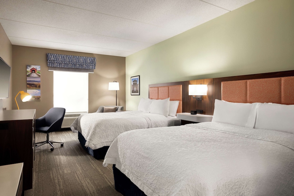 Hampton Inn & Suites Frederick Fort Detrick - photo 8