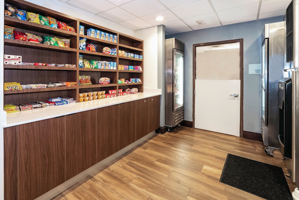 Holiday Inn Express and Suites Walterboro I 95 - photo 19