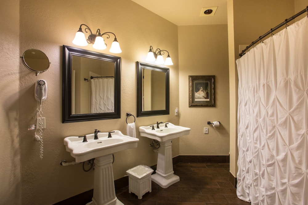 Gruene River Hotel & Retreat - photo 62