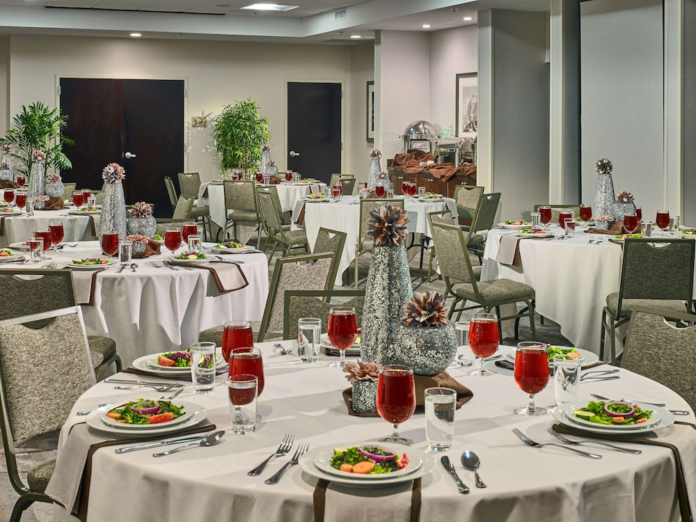 Hilton Garden Inn Gatlinburg - photo 31