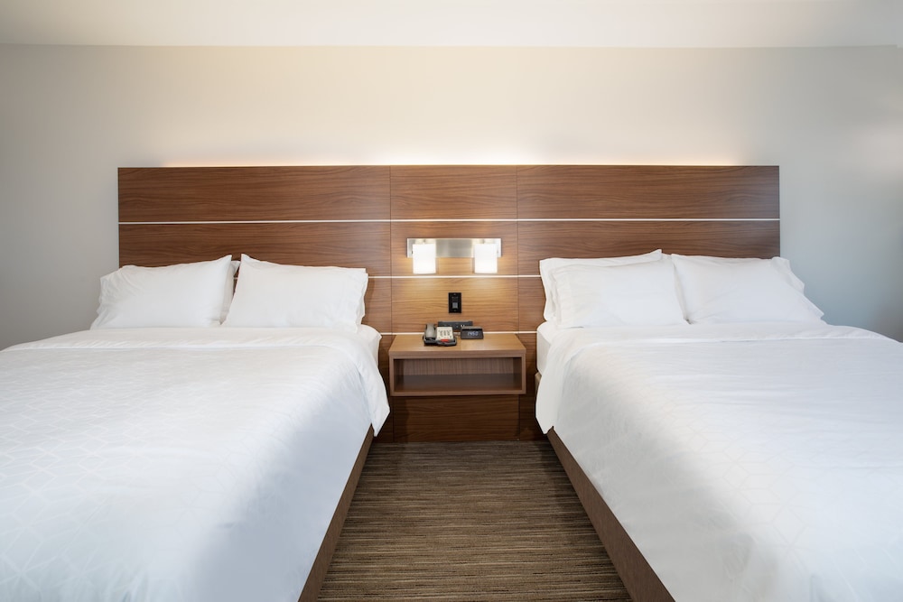 Holiday Inn Express Yreka Shasta Area by IHG - photo 7