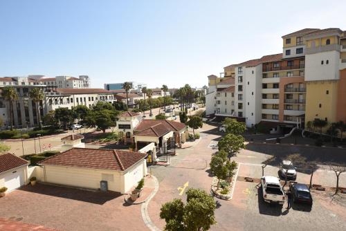 The Island Club Apartment