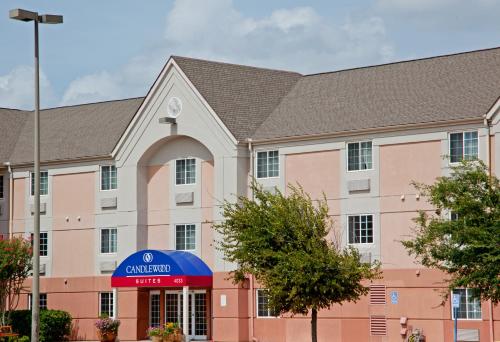 Candlewood Suites Houston Westchase