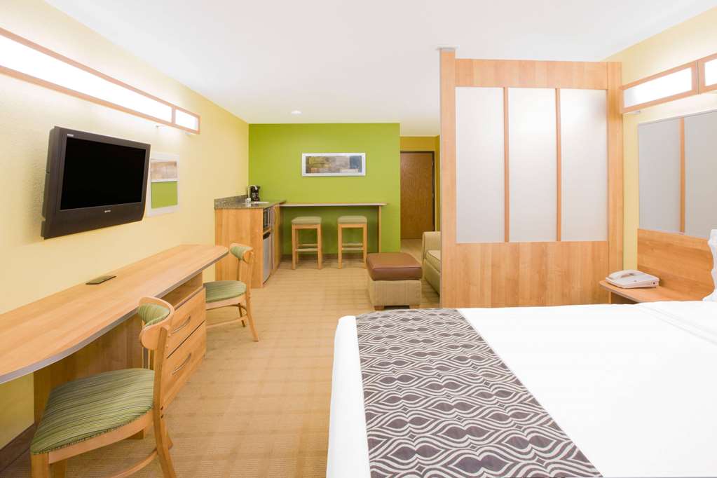 Microtel Inn & Suites by Wyndham Delphos - photo 13