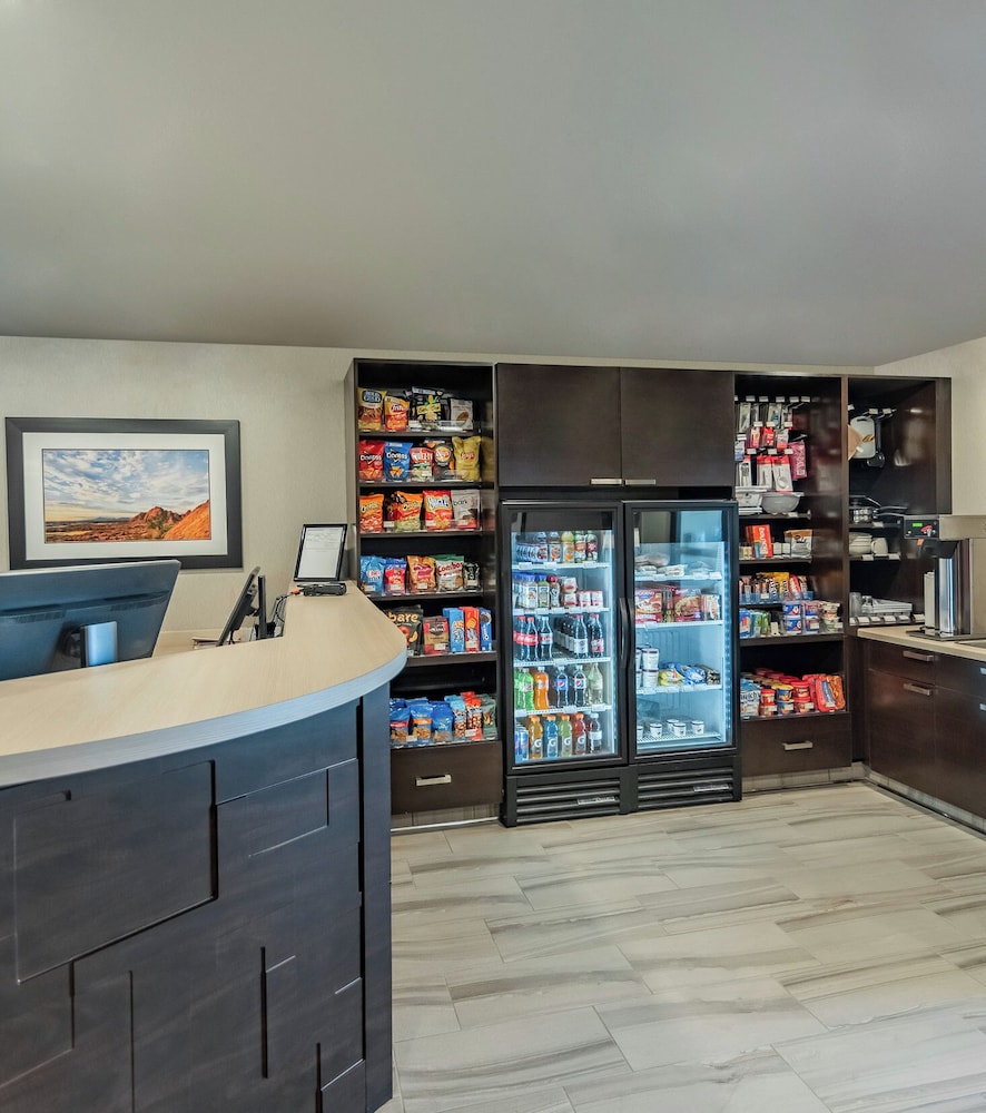 My Place Hotel Overland Park - photo 2