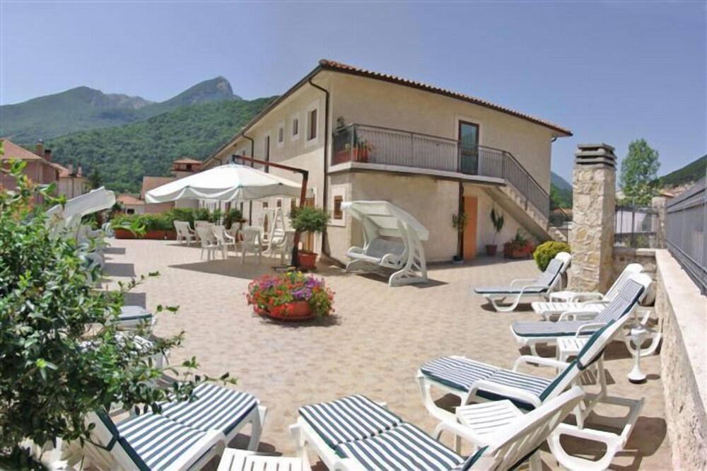 Albergo Ristorante Il Pescatore — hotel in Villetta Barrea