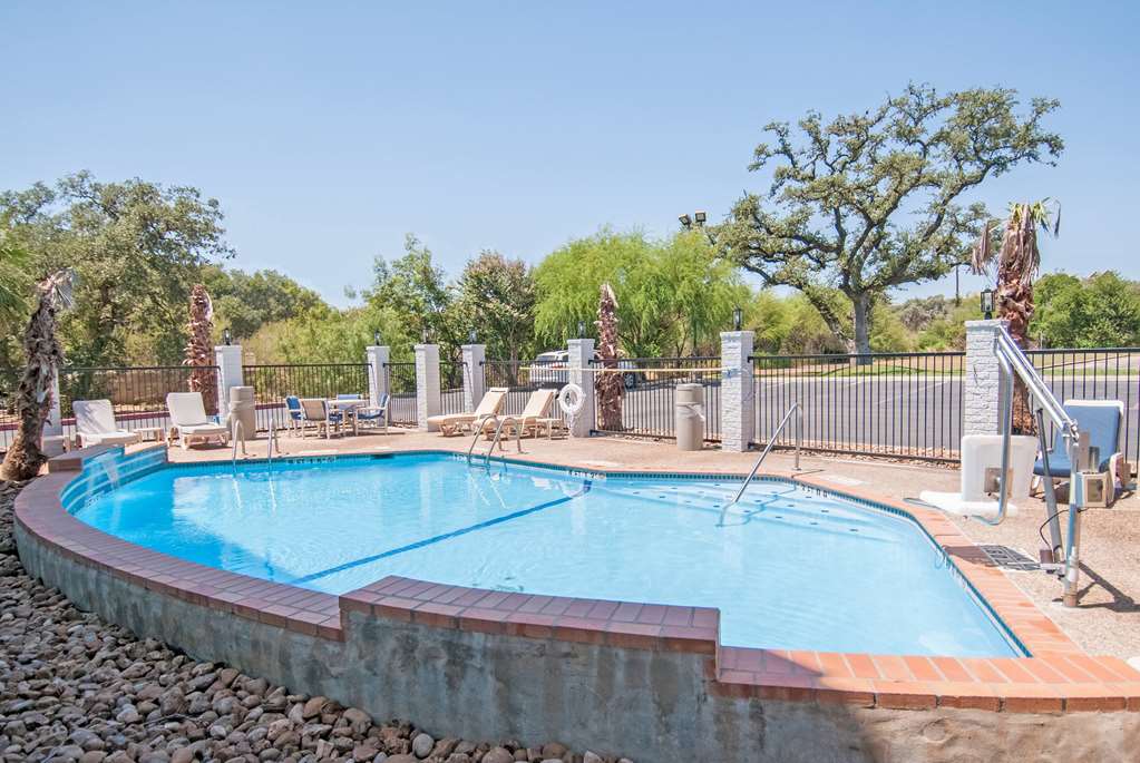 Days Inn by Wyndham Suites San Antonio North Stone Oak - photo 15