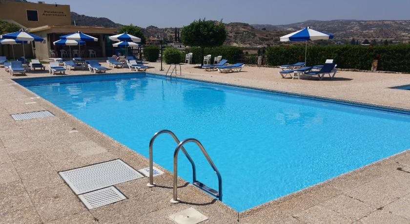 Pelekanos Apartments