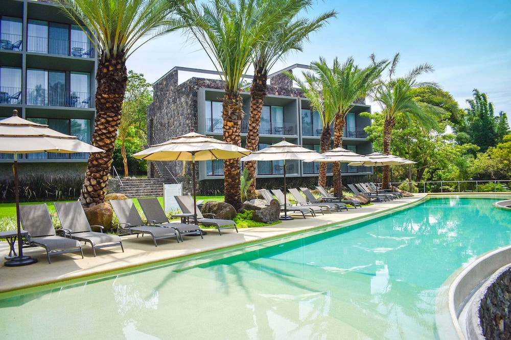 Huayacán Cuernavaca Curamoria Collection - carbon neutral hotel in Jiutepec