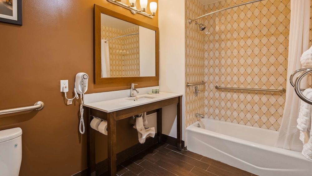 Best Western Far Rockaway Inn - photo 7