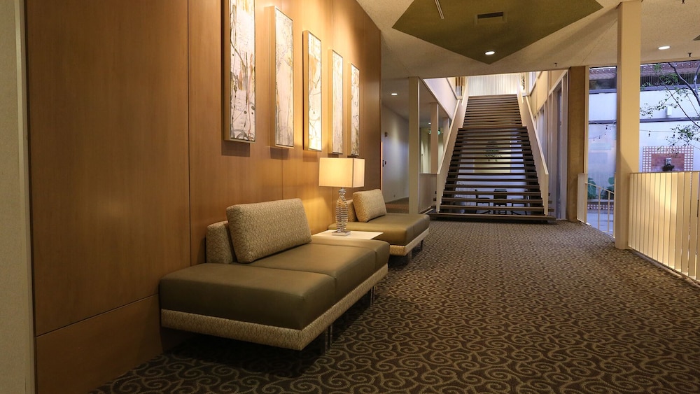 Kellogg West Conference Center and Hotel - photo 24