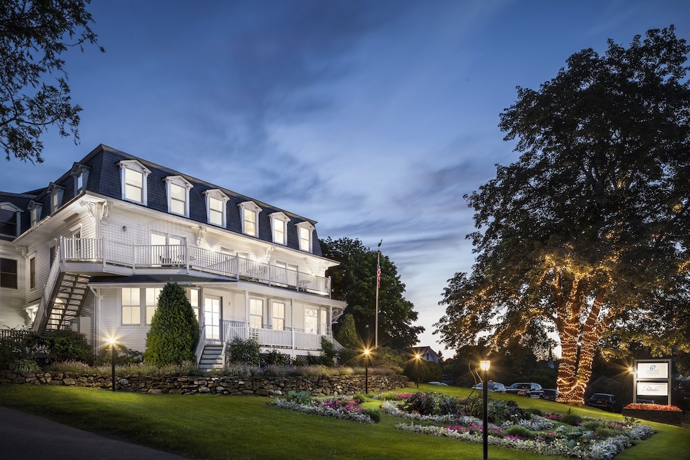 Camden Harbour Inn - photo 40