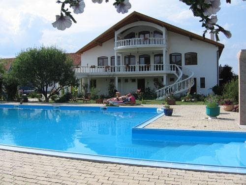 Hotel Bielmann - last minute hotel in Sanpetru