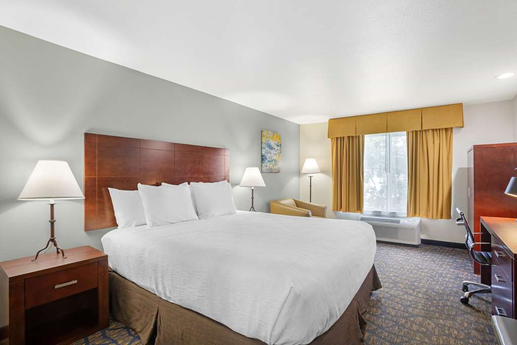 Best Western Plus Villa Del Lago Inn Patterson - photo 25