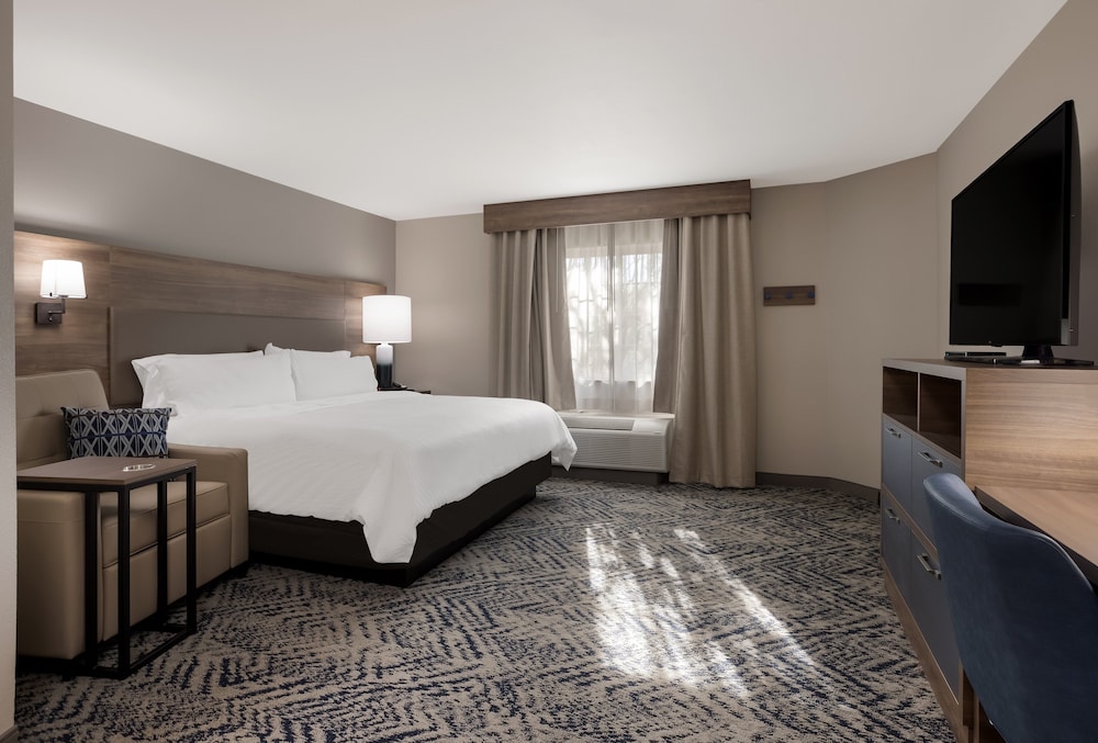 Candlewood Suites Lafayette River Ranch an IHG Hotel - photo 9