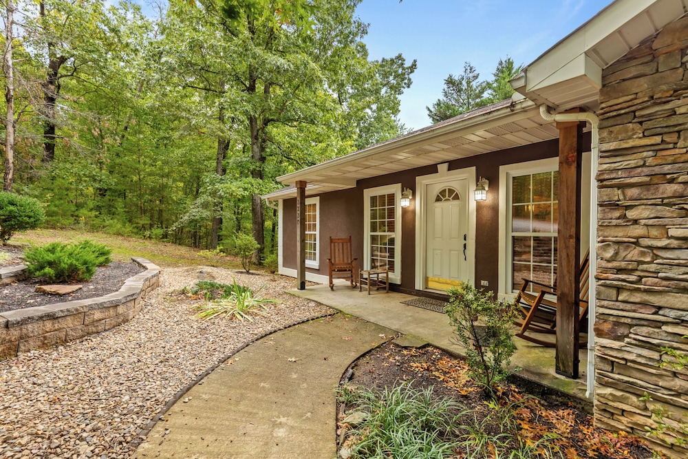 Cozy Cove - last minute hotel in Sevierville