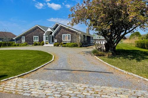 Meadow Beauty — hotel in Westhampton Beach