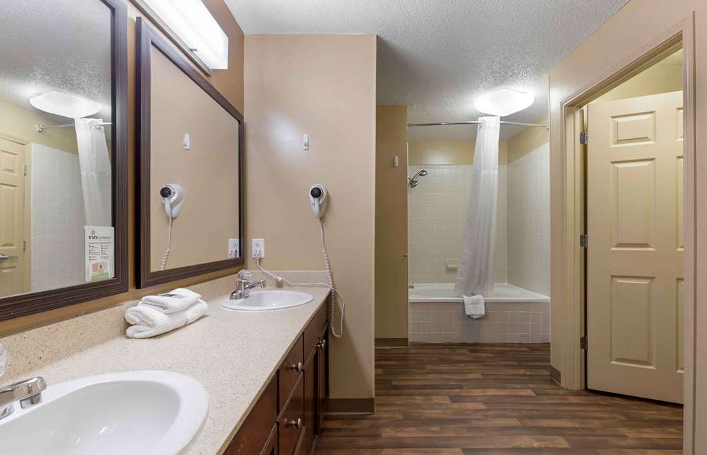 Extended Stay America Suites Raleigh RTP 4919 Miami Blvd - photo 41