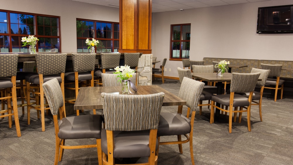 Holiday Inn Express & Suites Cheney by IHG - photo 31