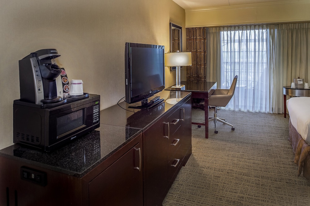 Crowne Plaza St. Louis Airport by IHG - photo 75
