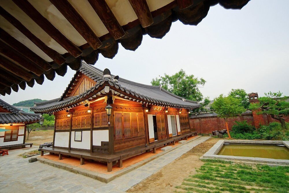 Hanok Hotel Dong Nak Won in Jeonju, South Korea