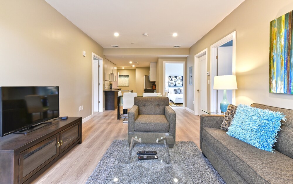 Global Luxury Suites Longwood Medical - photo 27