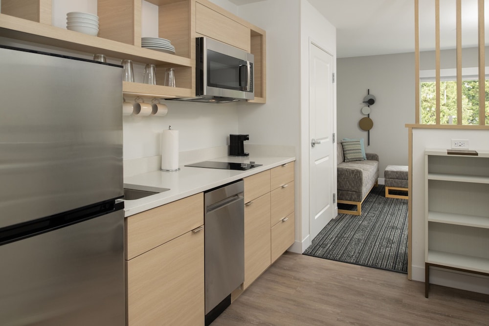 TownePlace Suites by Marriott Eugene - photo 16