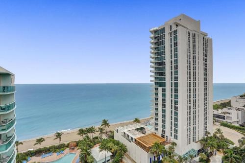 Beach Penthouse & Ocean Paradise — 4-Star Luxury Hotel in Hollywood, United States