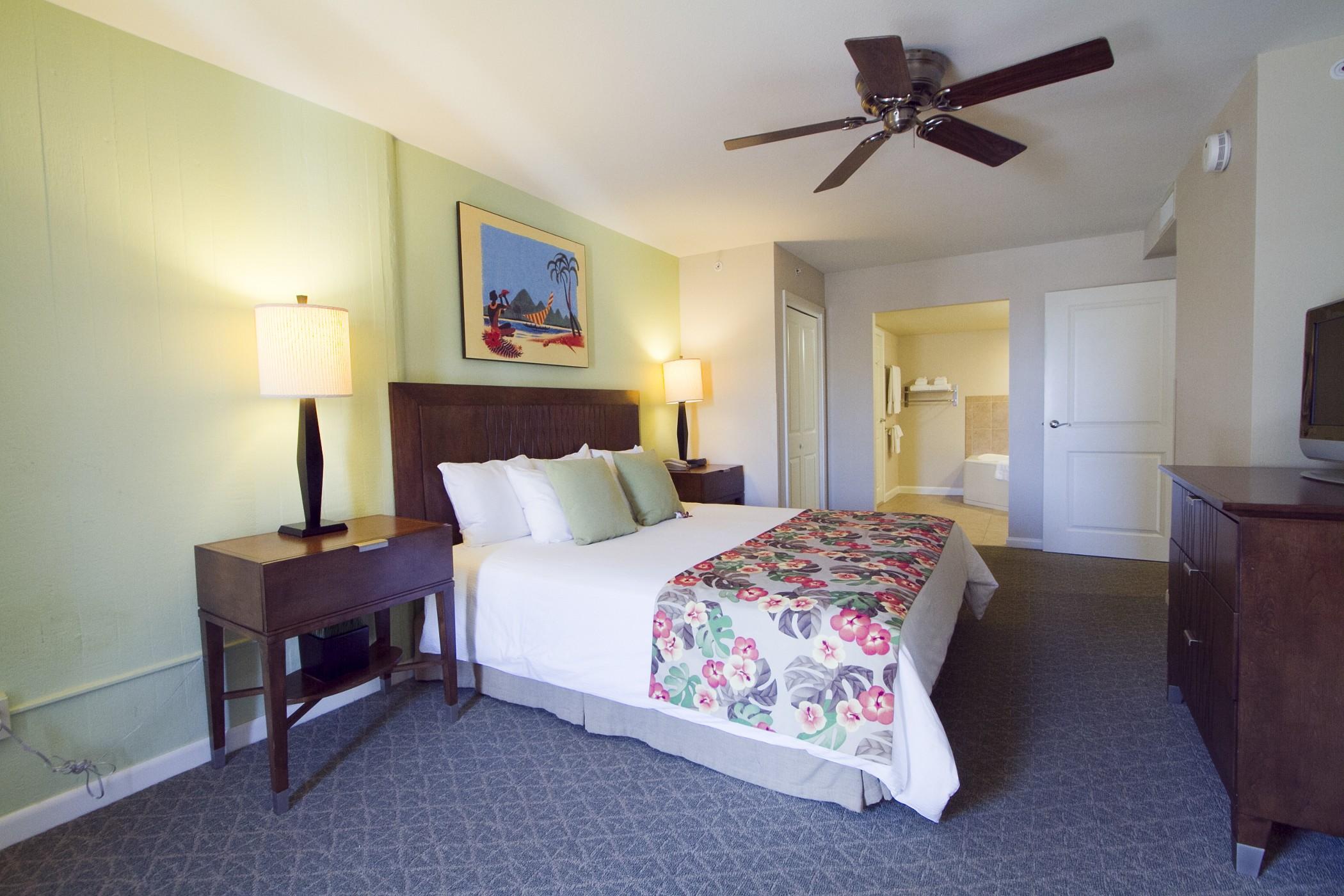 Club Wyndham at Waikiki Beach Walk - photo 7
