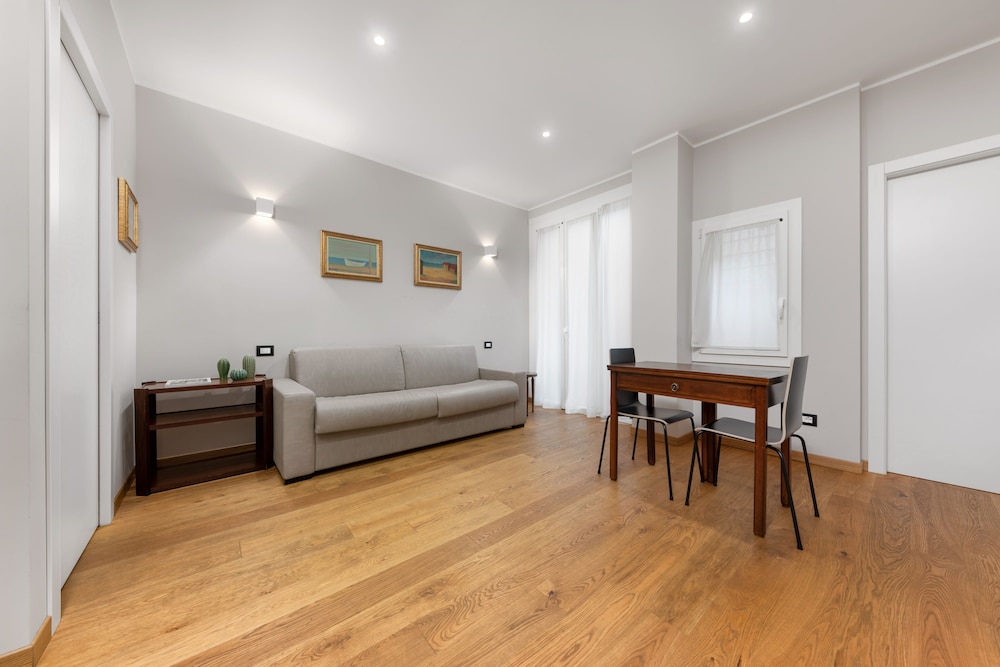 Casa da Suite Cadorna — 4-Star Luxury Hotel in Milan, Italy