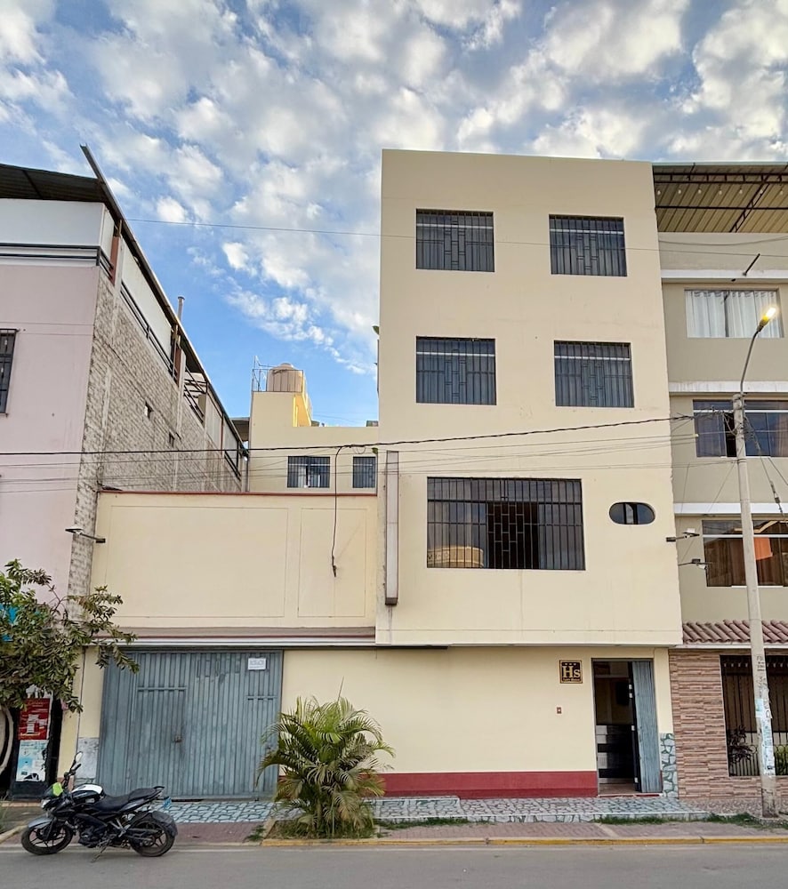 Hotel Cerro Blanco in Nazca, Peru