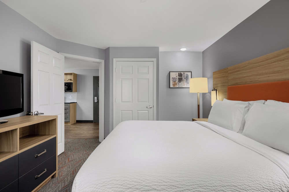 Candlewood Suites Hotel Texas City by IHG - photo 6