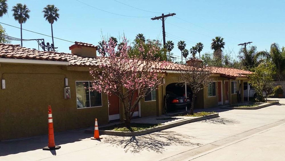 Economy Inn Motel Sylmar - featured photo