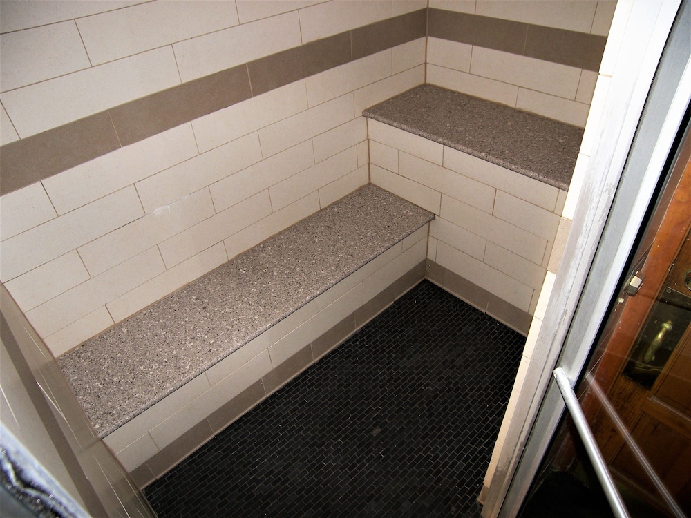 Mountainside 2 Bed 2 Bath - photo 23