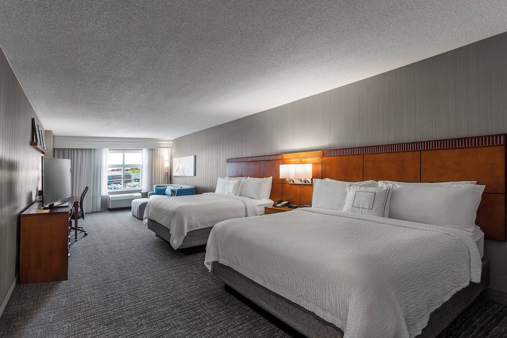 Courtyard by Marriott Easton Columbus - photo 12