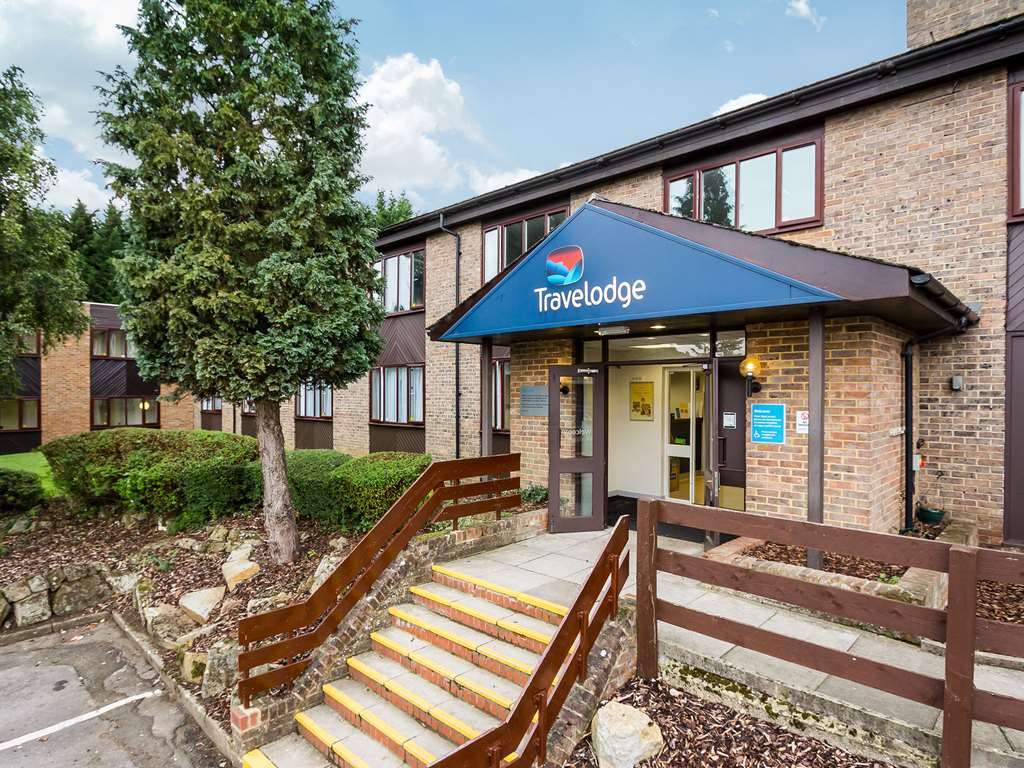 Travelodge - carbon neutral hotel in Dorking