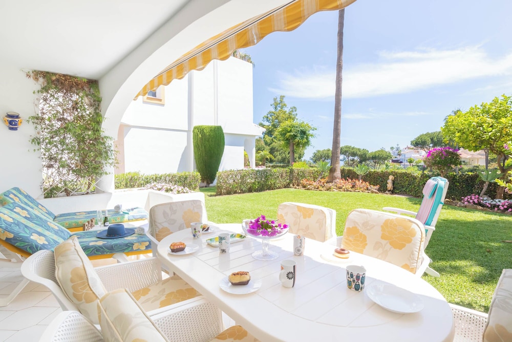 Rancho Miraflores Paradise Townhouse — 4-Star Luxury Hotel in Mijas, Spain