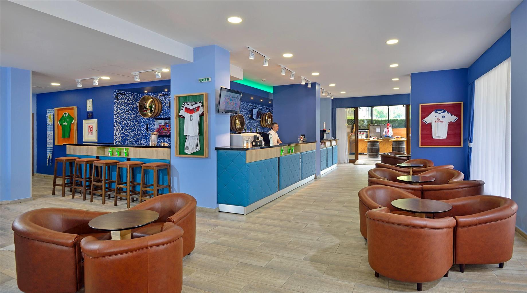 מזון ומשקאות