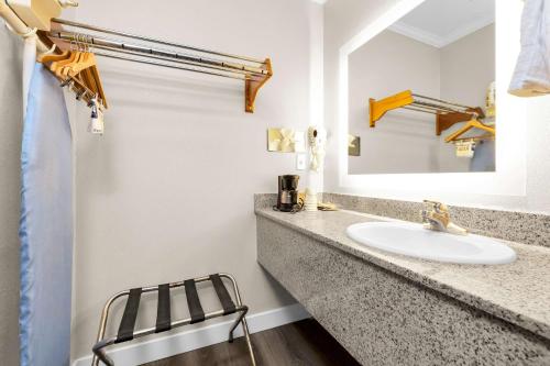 SureStay by Best Western San Francisco Marina District - photo 40