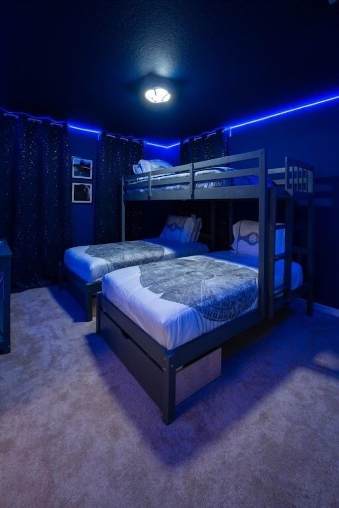 Luxury For The Whole Family At Windsor Island Resort 5 Bedroom Villa - photo 6