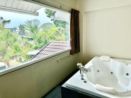 Comfy Boutique House — 4-Star Luxury Hotel in Chiang Mai, Thailand