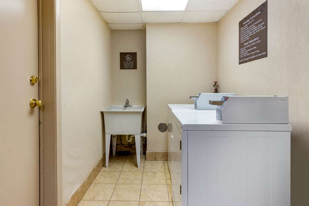 Comfort Suites Oakbrook Terrace near Oakbrook Center - photo 32