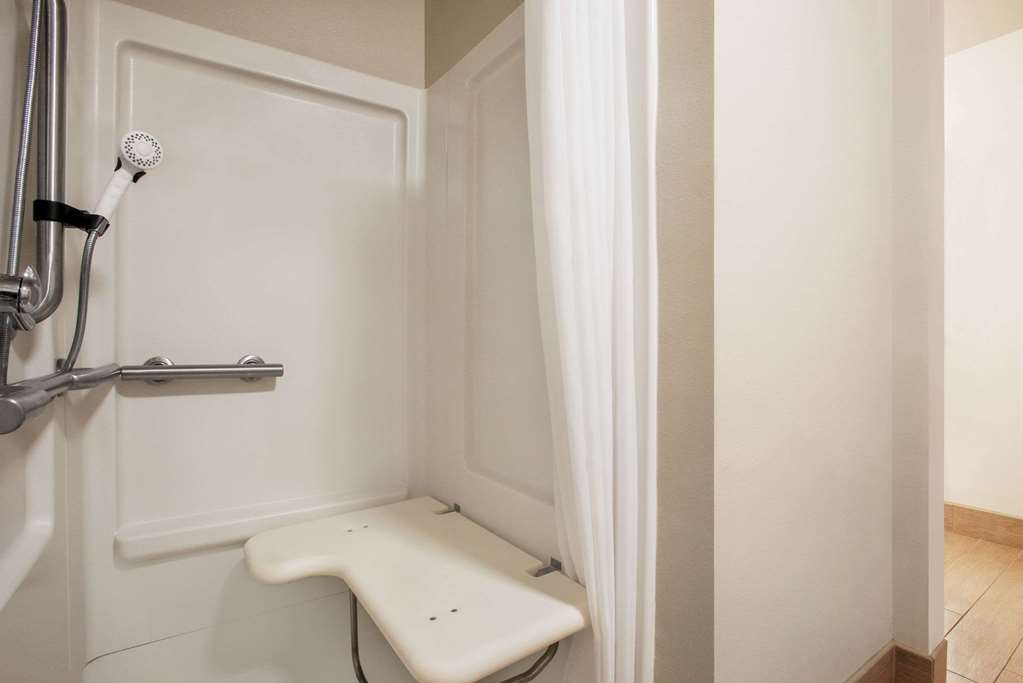 Baymont by Wyndham Glenwood - photo 12