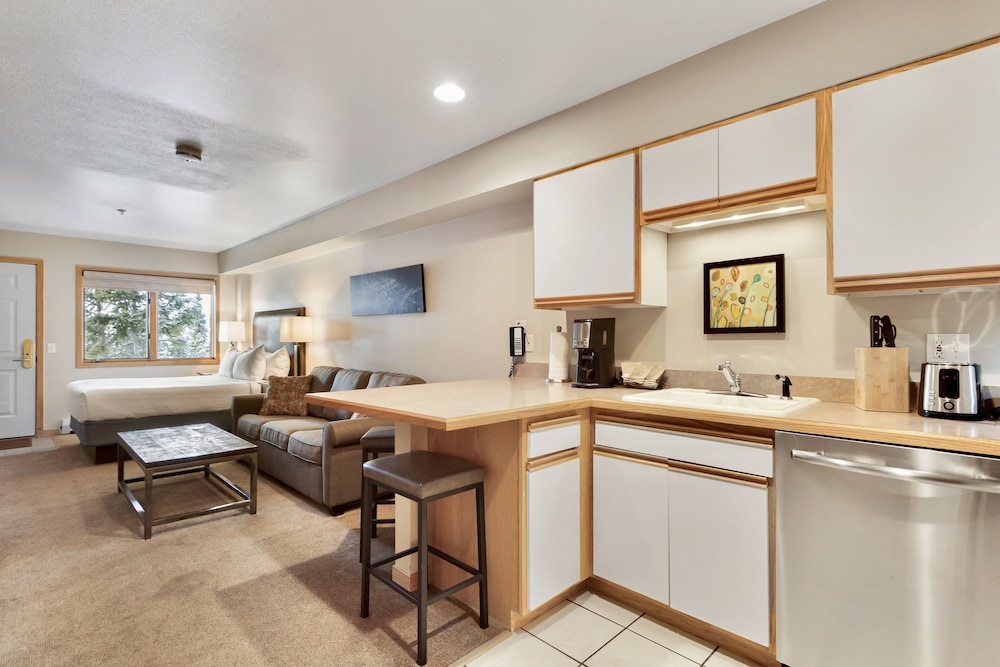 Gold Point Resort Breckenridge by Vacatia - photo 22