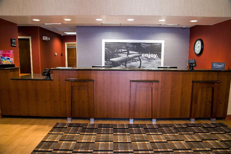 Hampton Inn Lewisburg - photo 16