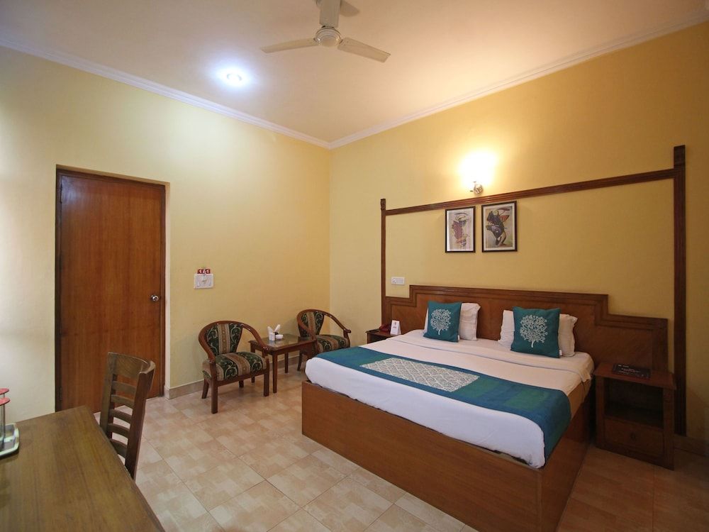 OYO 6977 Hotel Clarks — Baddi — photo 4